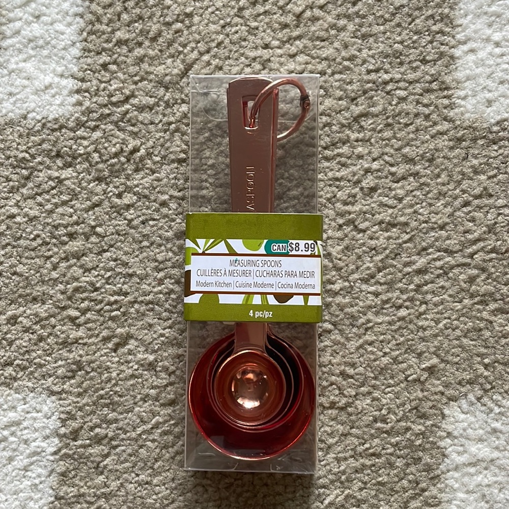 Measuring spoons